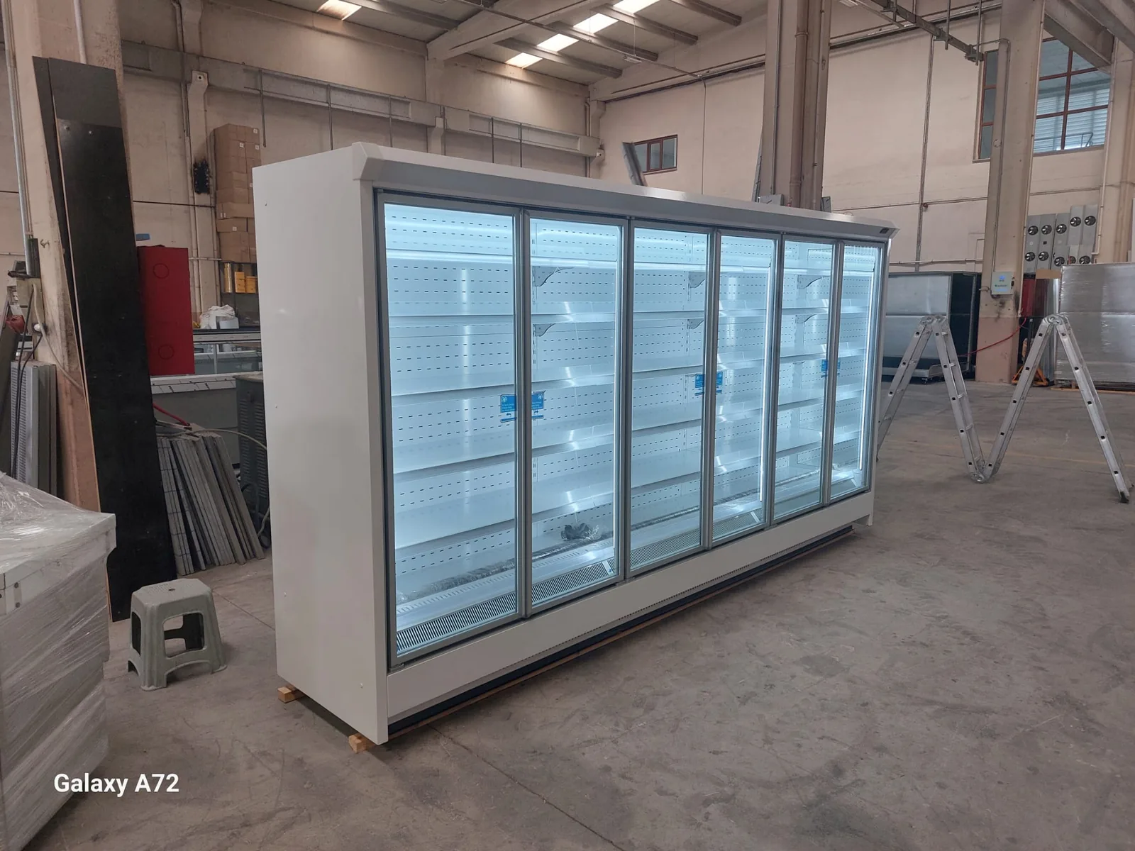 ثلاجة بباب زجاجي — Yaşarsan Refrigerating