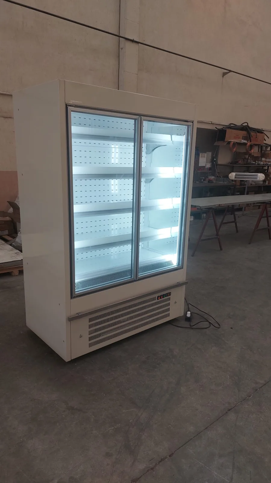 ثلاجة بباب زجاجي — Yaşarsan Refrigerating