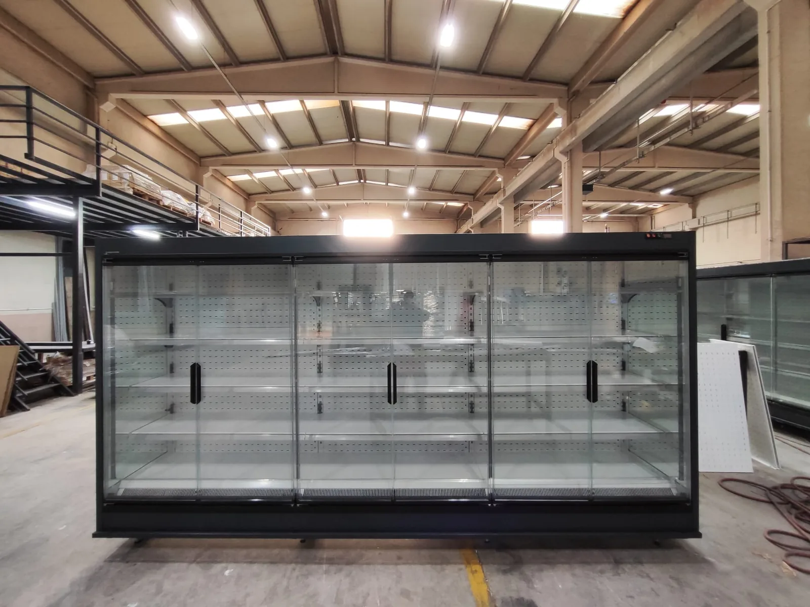ثلاجة جدارية — Yaşarsan Refrigerating