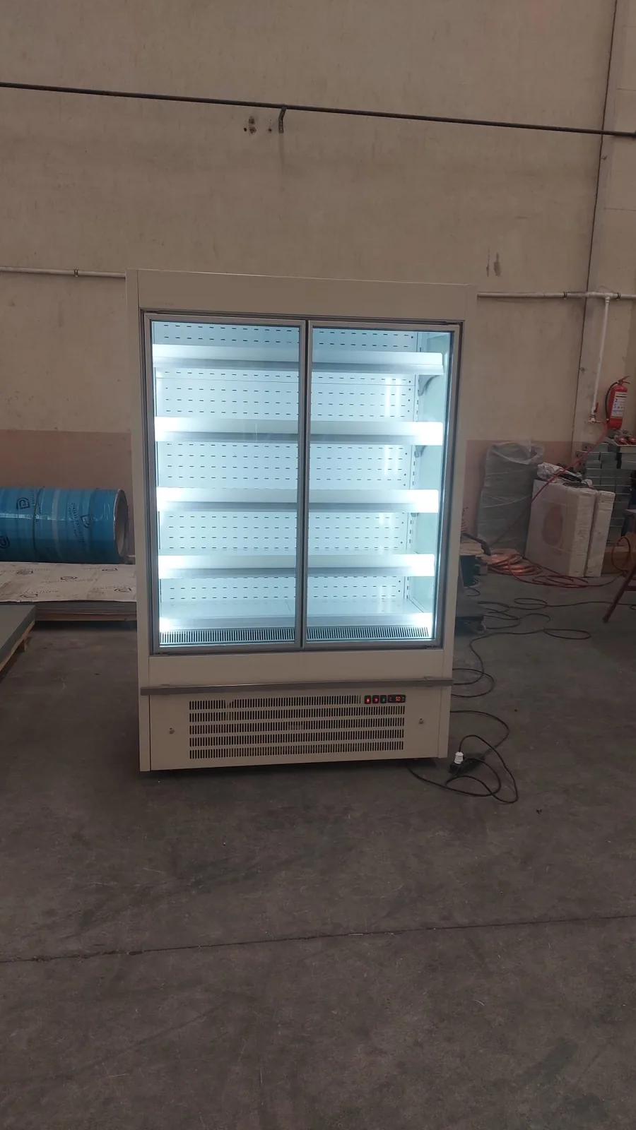 ثلاجة بباب زجاجي — Yaşarsan Refrigerating